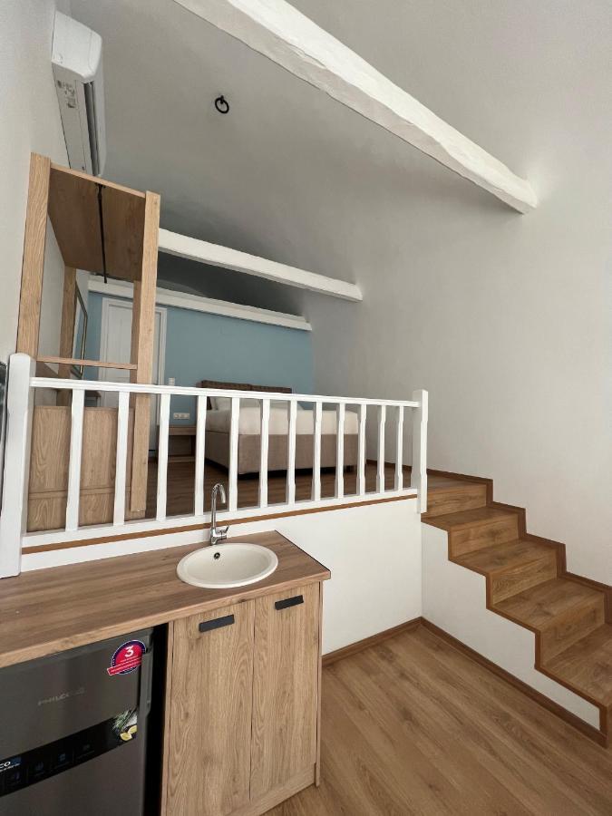 Douskos Port House Otel İdra Dış mekan fotoğraf