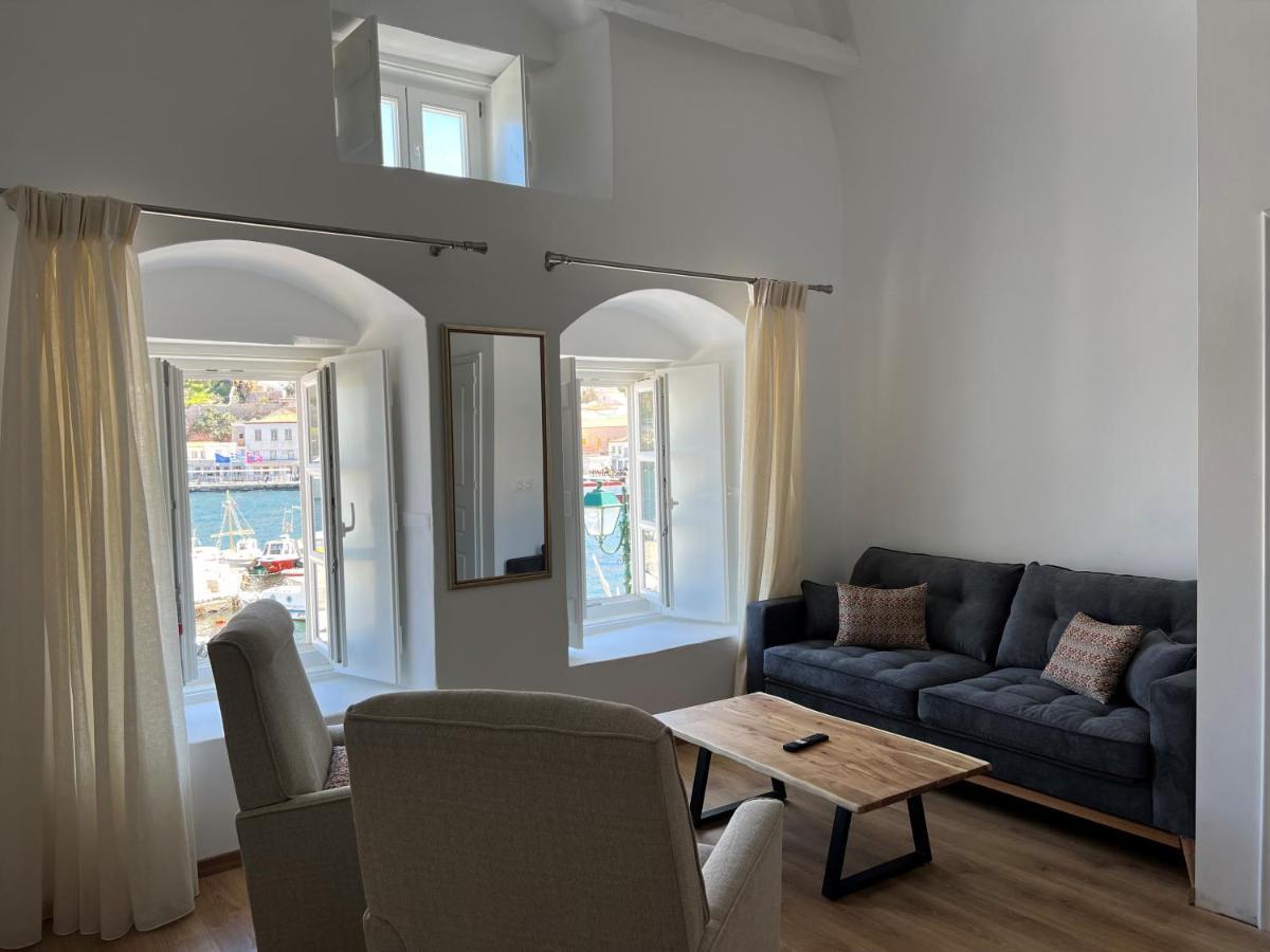 Douskos Port House Otel İdra Dış mekan fotoğraf